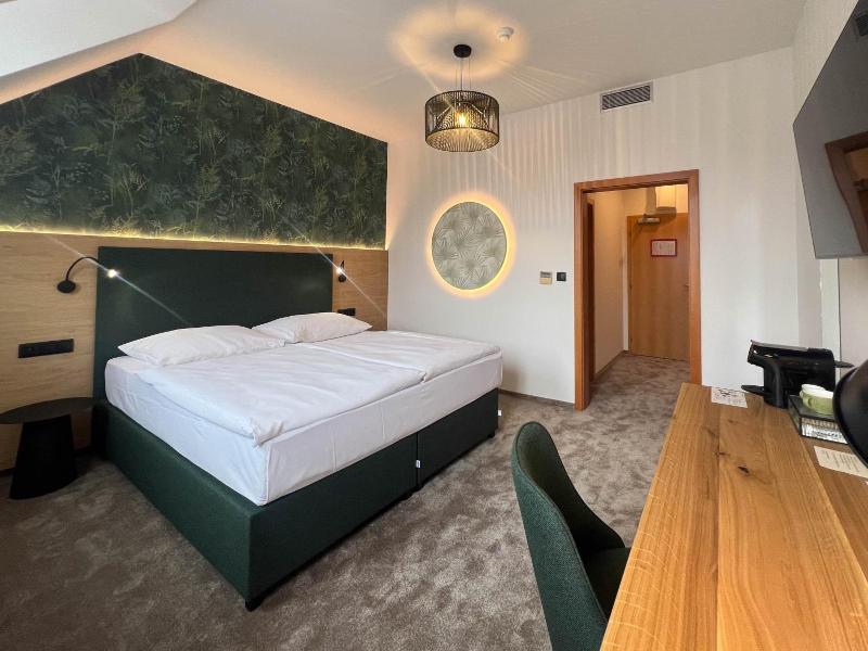 Hotel Slovan image