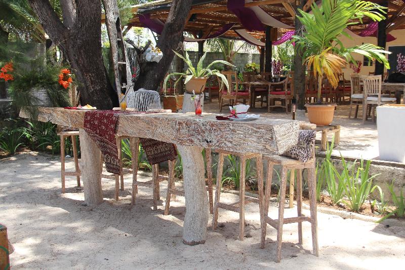 Cemara Beachfront Suite By Zuzu image