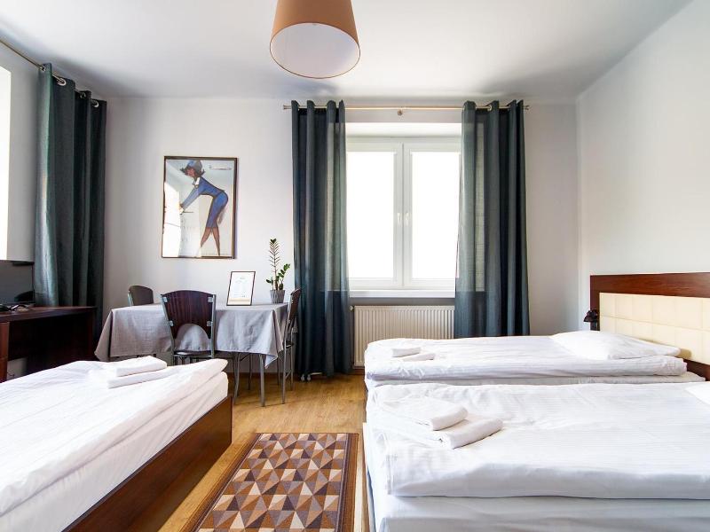 Avion Hotel image