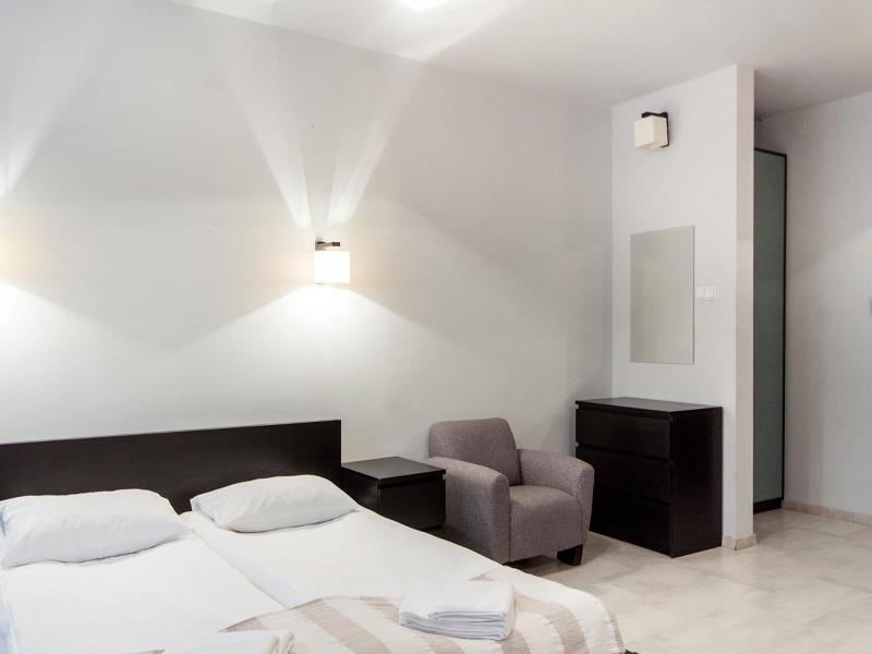 Avion Hotel image
