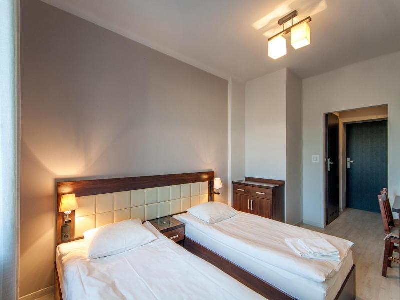 Avion Hotel image