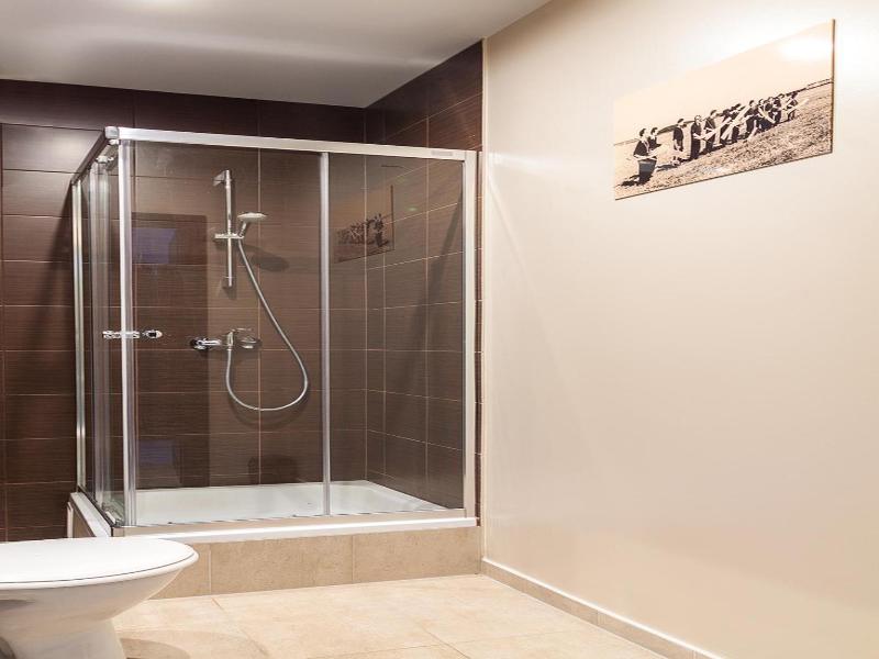 Avion Hotel image