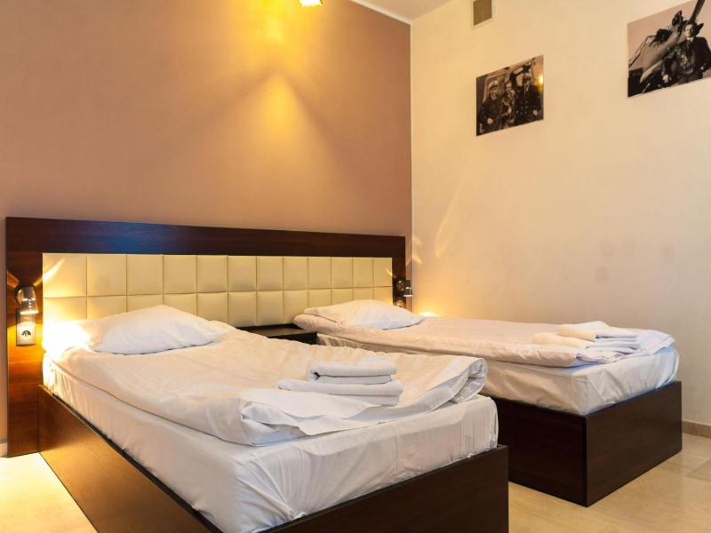 Avion Hotel image