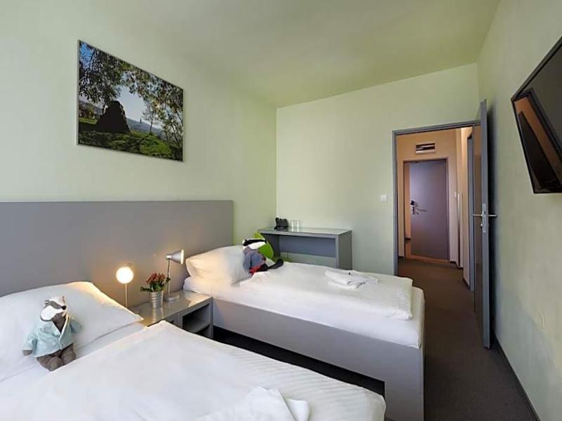 Hotel Atom T Oebv C image