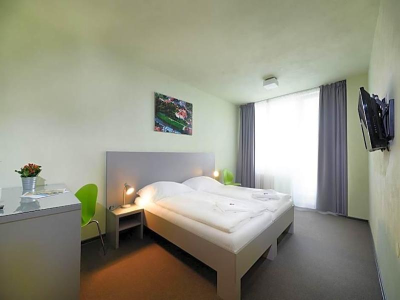 Hotel Atom T Oebv C image