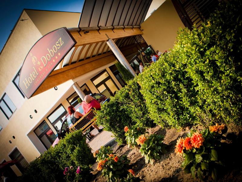 Hotel Dobosz image