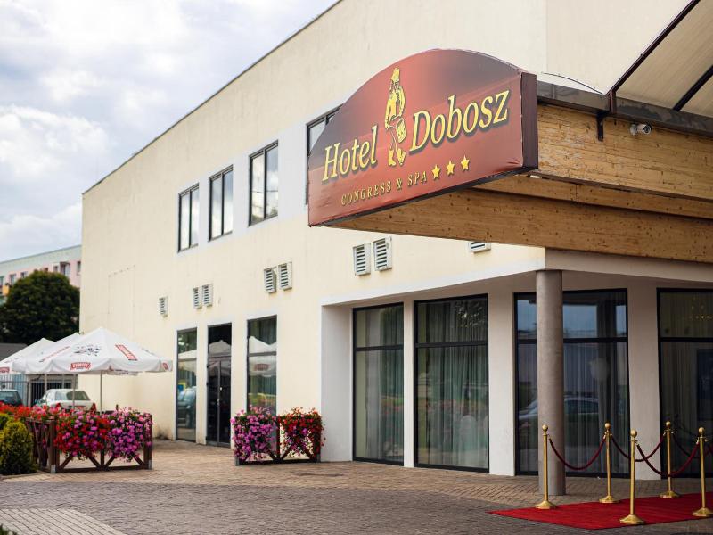 Hotel Dobosz image