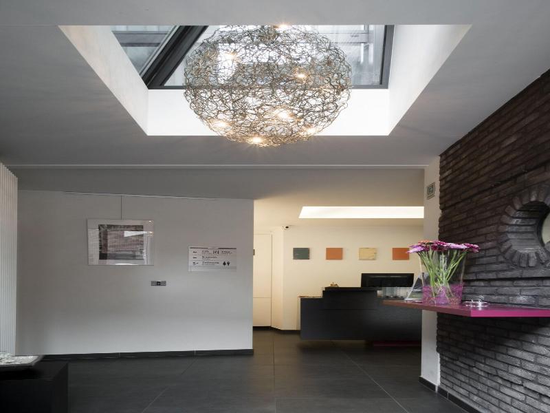 Hotel Verlooy image