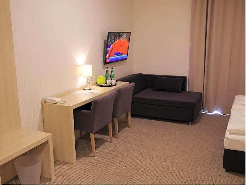 Hotel Uniejv W 3