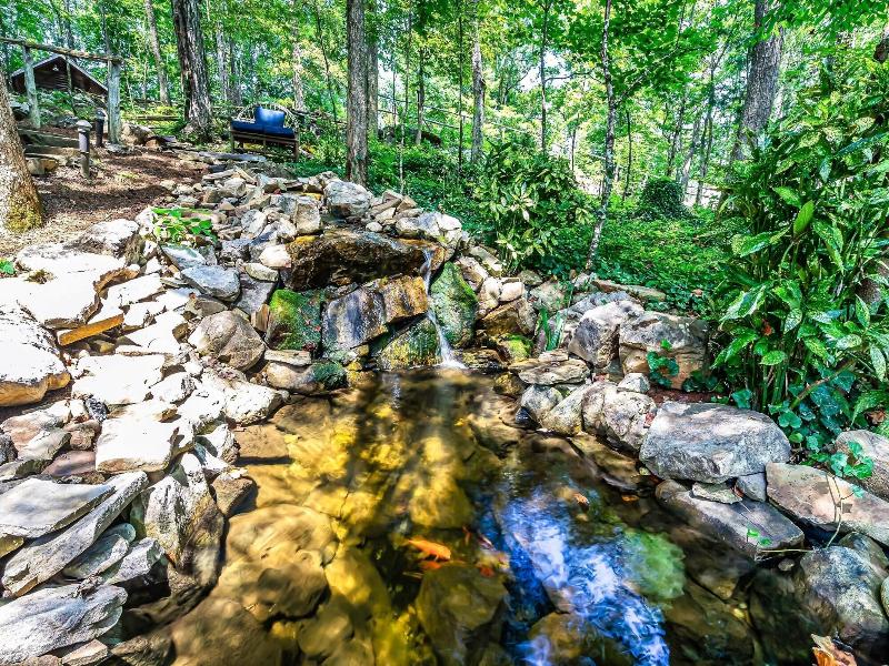 Laurel Valley Mountain Retreat image