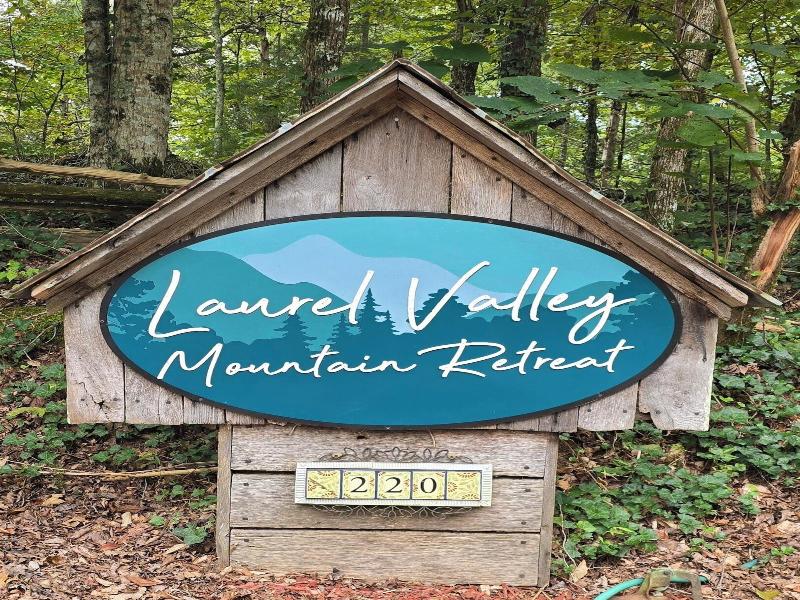 Laurel Valley Mountain Retreat image