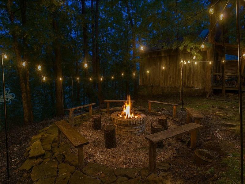 Laurel Valley Mountain Retreat image
