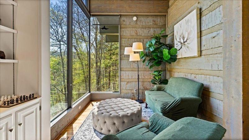 Laurel Valley Mountain Retreat image