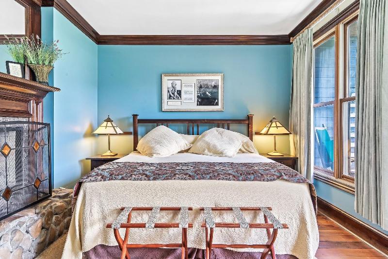 Laurel Valley Mountain Retreat image
