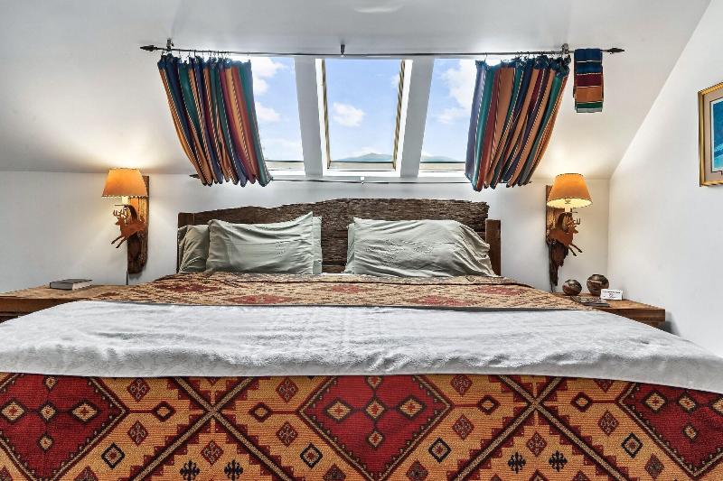 Laurel Valley Mountain Retreat image