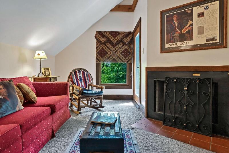 Laurel Valley Mountain Retreat image