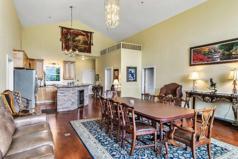 Laurel Valley Mountain Retreat image