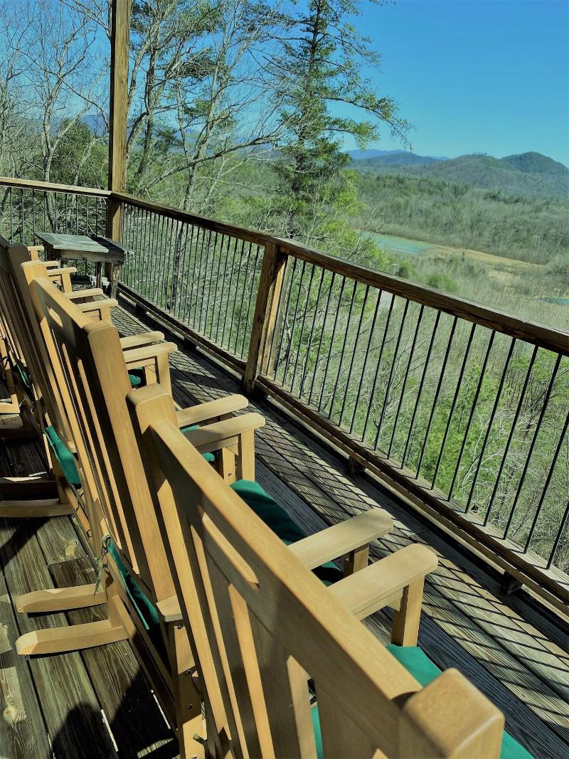 Laurel Valley Mountain Retreat image