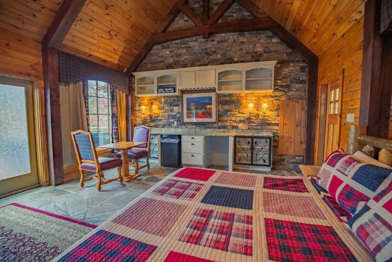 Laurel Valley Mountain Retreat image