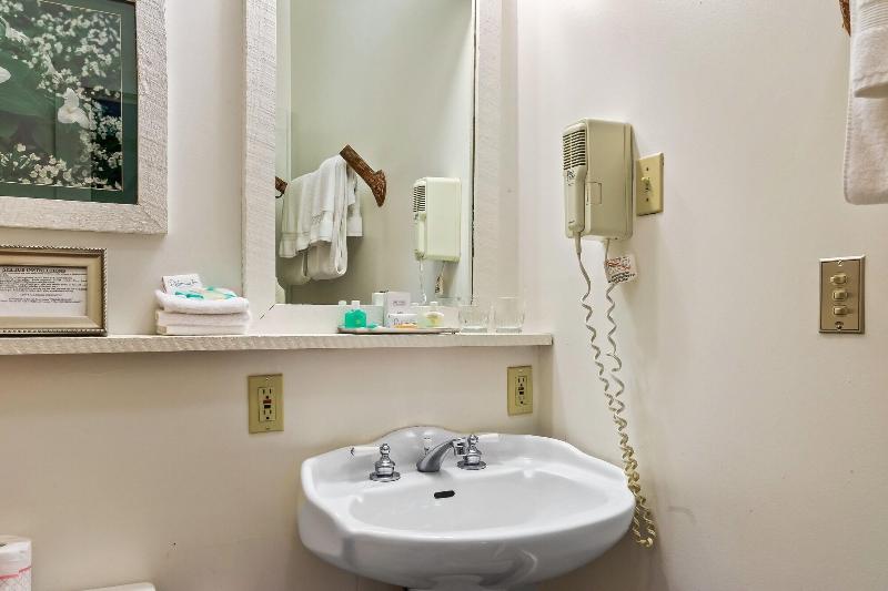 Laurel Valley Mountain Retreat image