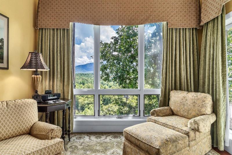 Laurel Valley Mountain Retreat image