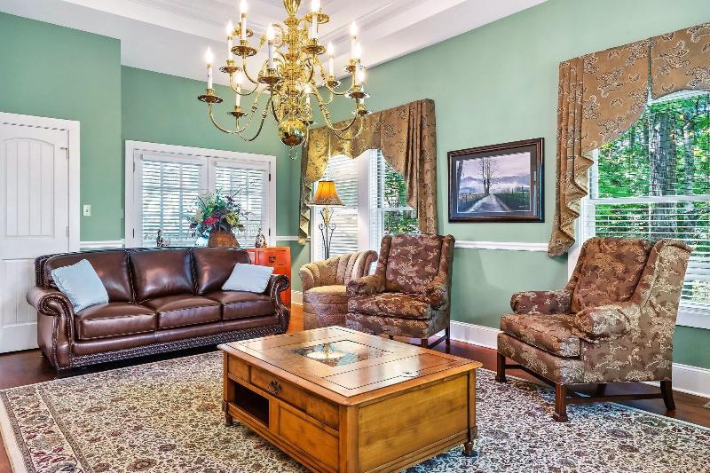 Laurel Valley Mountain Retreat image