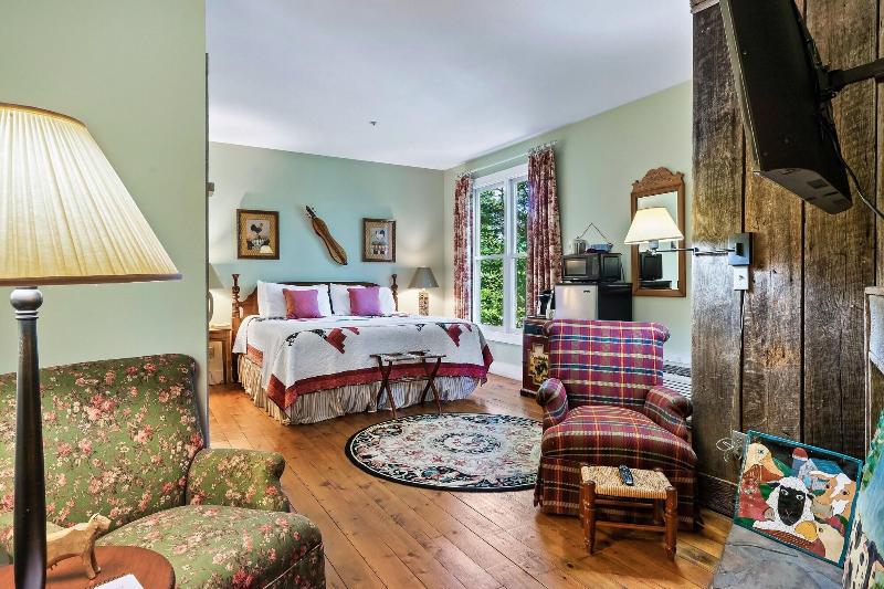 Laurel Valley Mountain Retreat image