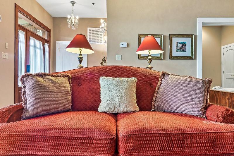 Laurel Valley Mountain Retreat image