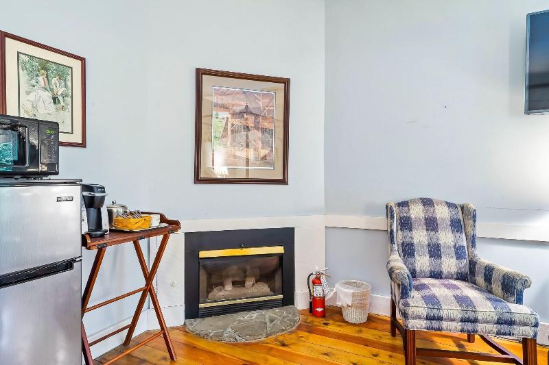 Laurel Valley Mountain Retreat image