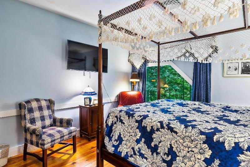 Laurel Valley Mountain Retreat image
