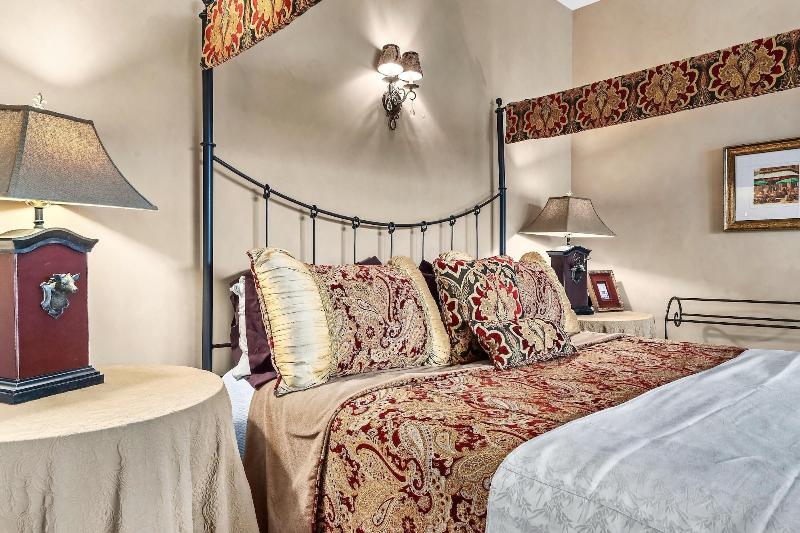 Laurel Valley Mountain Retreat image