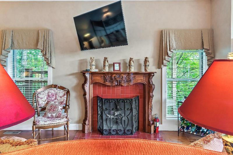Laurel Valley Mountain Retreat image