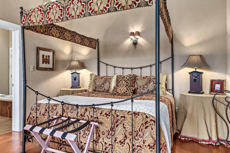 Laurel Valley Mountain Retreat image