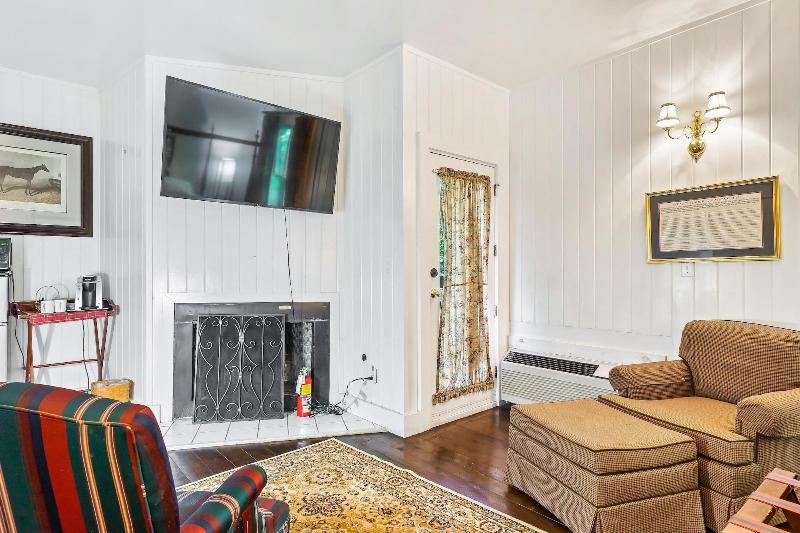 Laurel Valley Mountain Retreat image