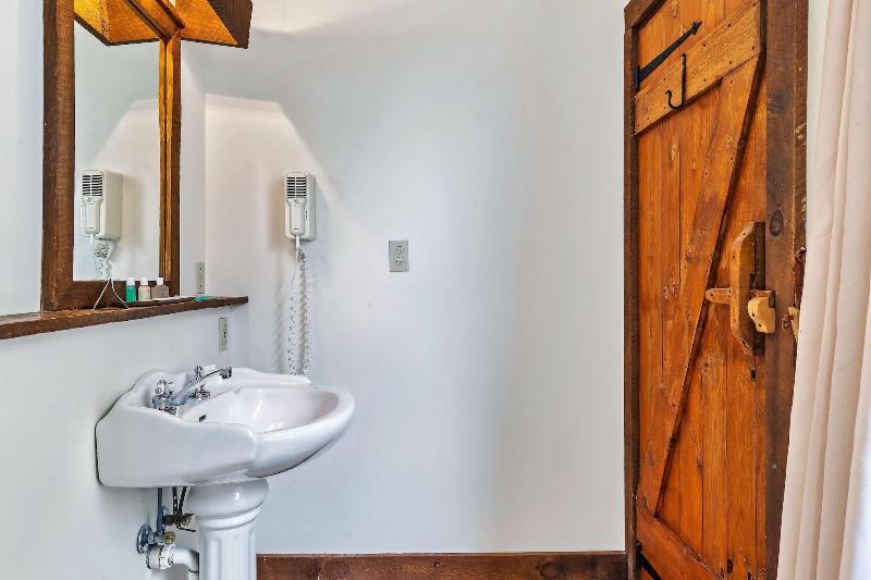 Laurel Valley Mountain Retreat image