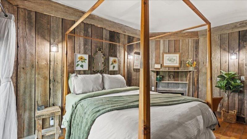 Laurel Valley Mountain Retreat image
