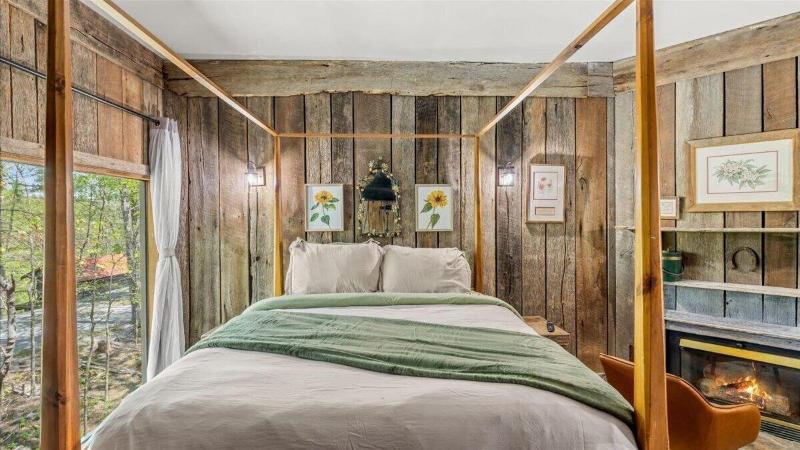 Laurel Valley Mountain Retreat image