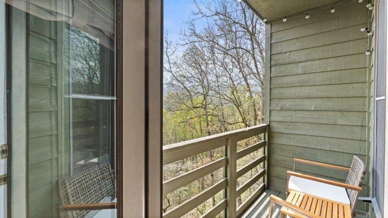 Laurel Valley Mountain Retreat image