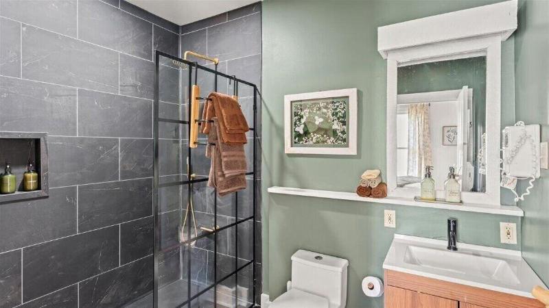Laurel Valley Mountain Retreat image
