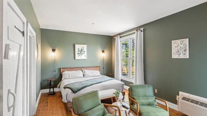 Laurel Valley Mountain Retreat image