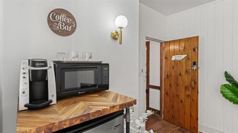 Laurel Valley Mountain Retreat image