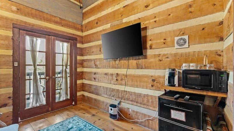 Laurel Valley Mountain Retreat image