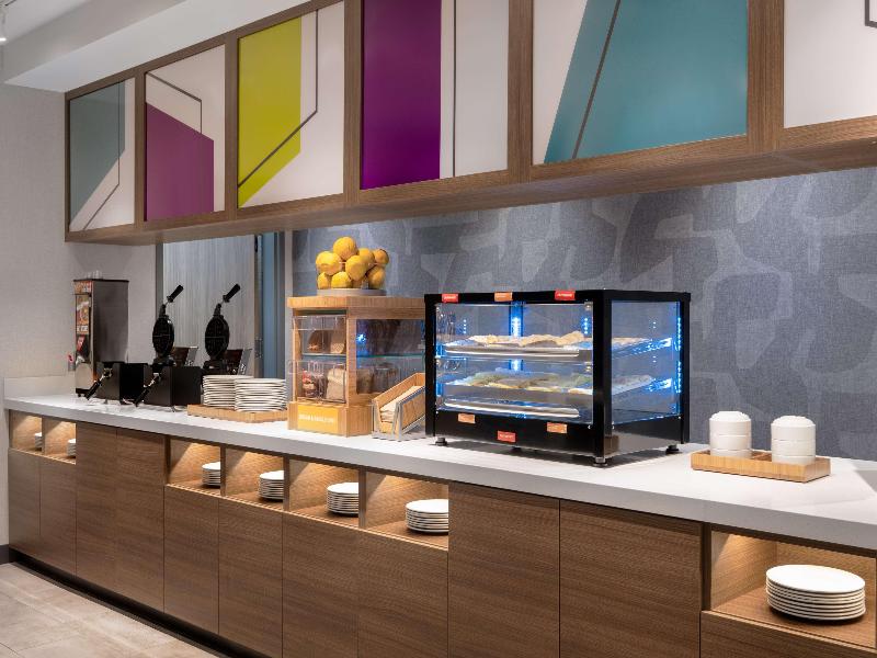 Home2 Suites By Hilton Sheboygan image