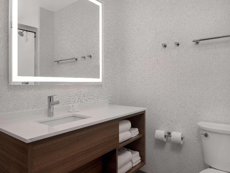 Home2 Suites By Hilton Sheboygan image