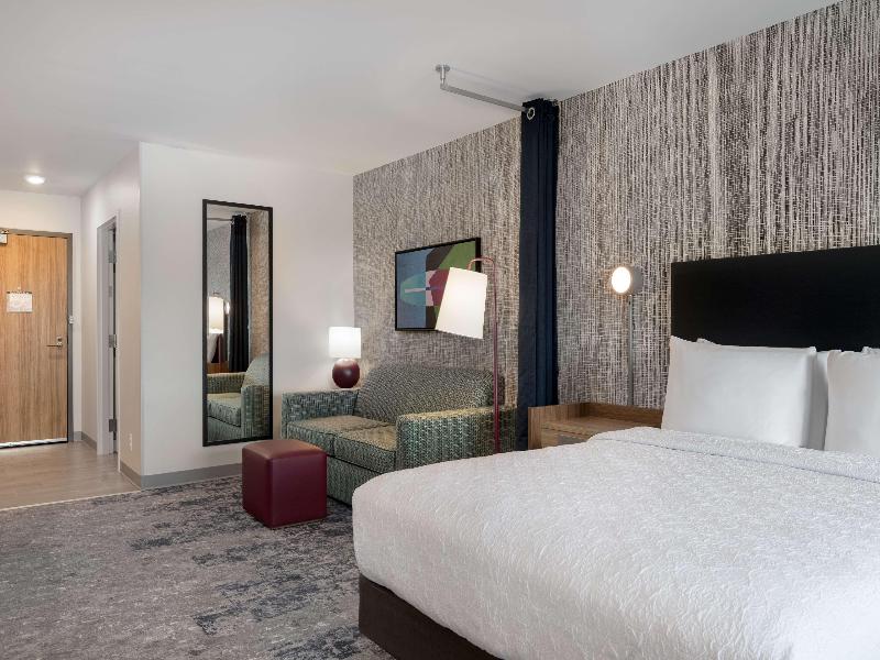 Home2 Suites By Hilton Sheboygan image