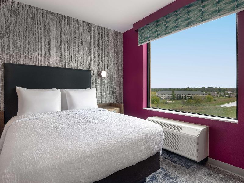 Home2 Suites By Hilton Sheboygan image