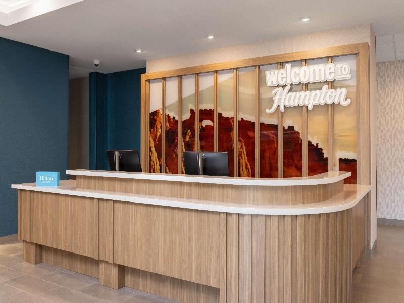 Hampton Inn & Suites By Hilton Cottonwood image