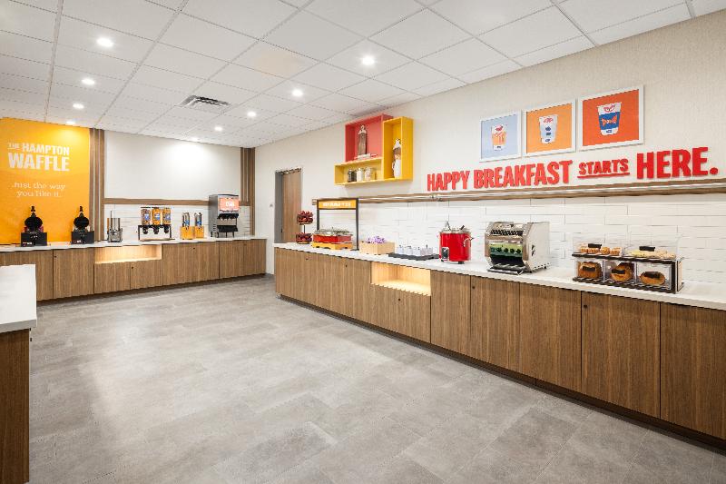 Hampton Inn & Suites By Hilton Cottonwood image