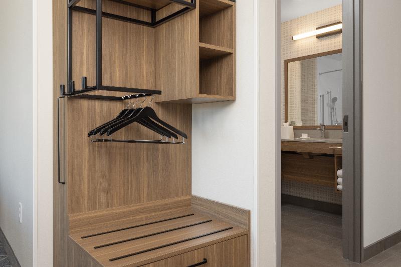 Hampton Inn & Suites By Hilton Cottonwood image