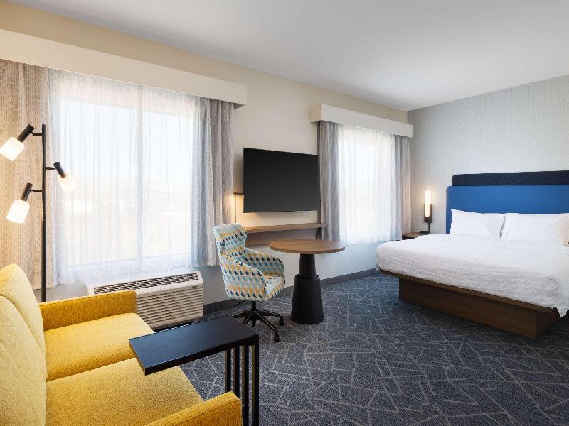 Hampton Inn & Suites By Hilton Cottonwood image